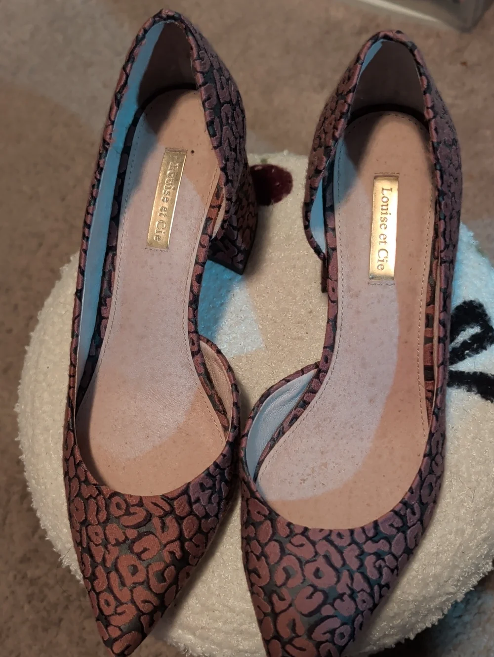 Louise et Cie Mauve Pink Leopard-Print Pointed Toe Pumps
